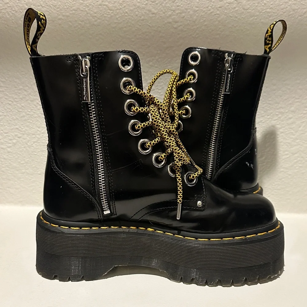 Dr. Martens Jadon Max Boot - Picture 7 of 7